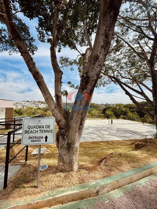 Terreno em condomínio à venda no Jardim Casablanca: