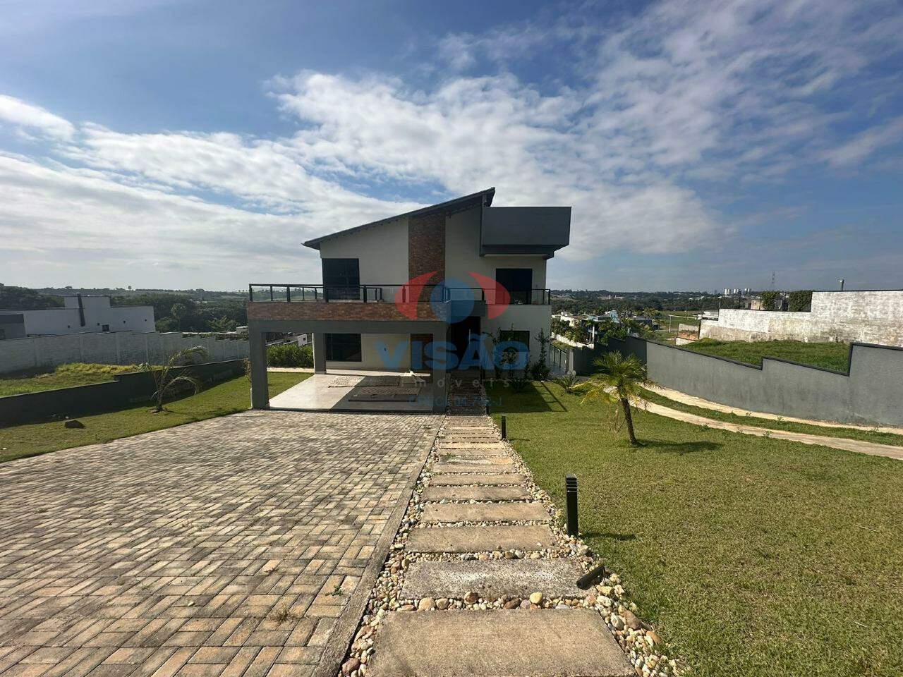 Casa em condomínio para aluguel no Jardim Quintas da Terracota: 