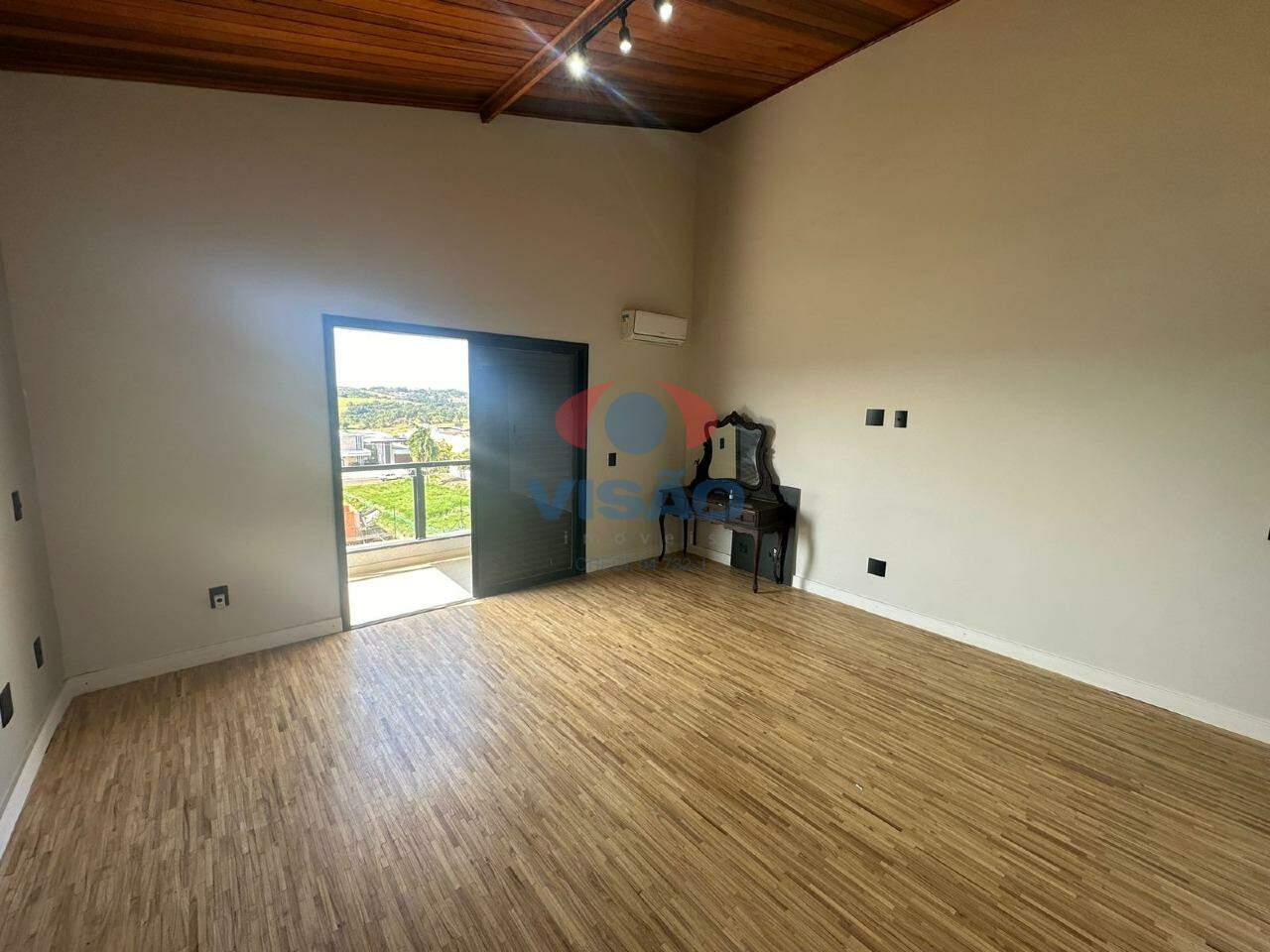 Casa em condomínio para aluguel no Jardim Quintas da Terracota: