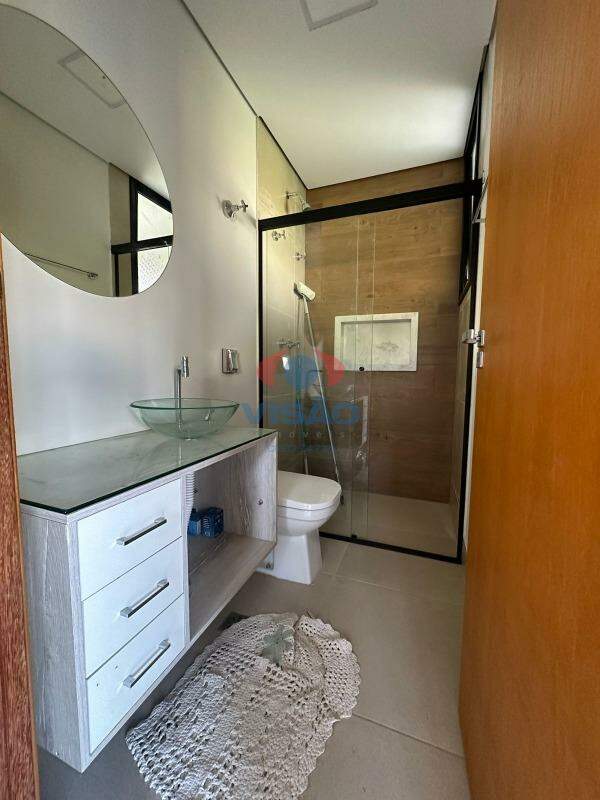 Casa em condomínio para aluguel no Jardim Quintas da Terracota:
