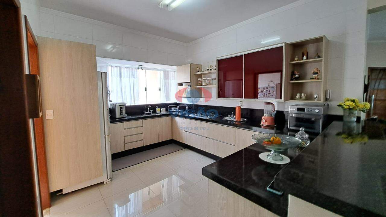 Casa à venda no Jardim Esplanada II: 