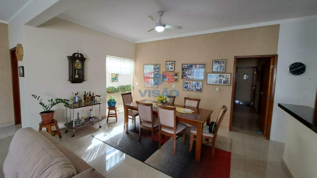 Casa à venda no Jardim Esplanada II: 
