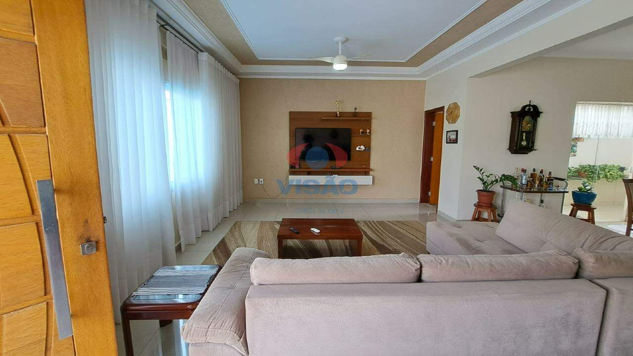 Casa à venda no Jardim Esplanada II: 
