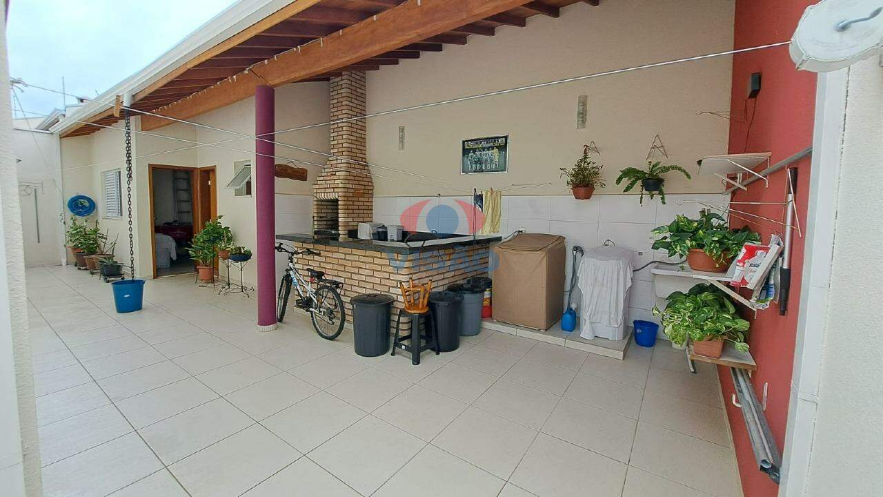 Casa à venda no Jardim Esplanada II: 