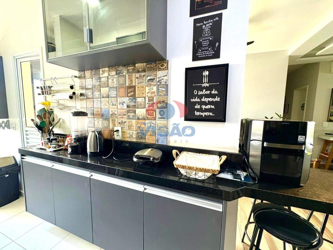 Apartamento à venda no Bairro Pau Preto: 