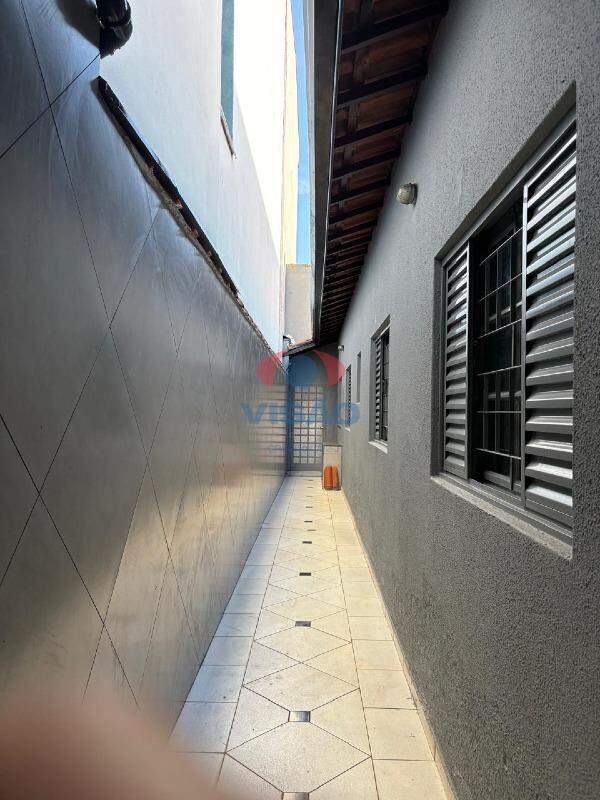Casa à venda no Jardim São Francisco: 