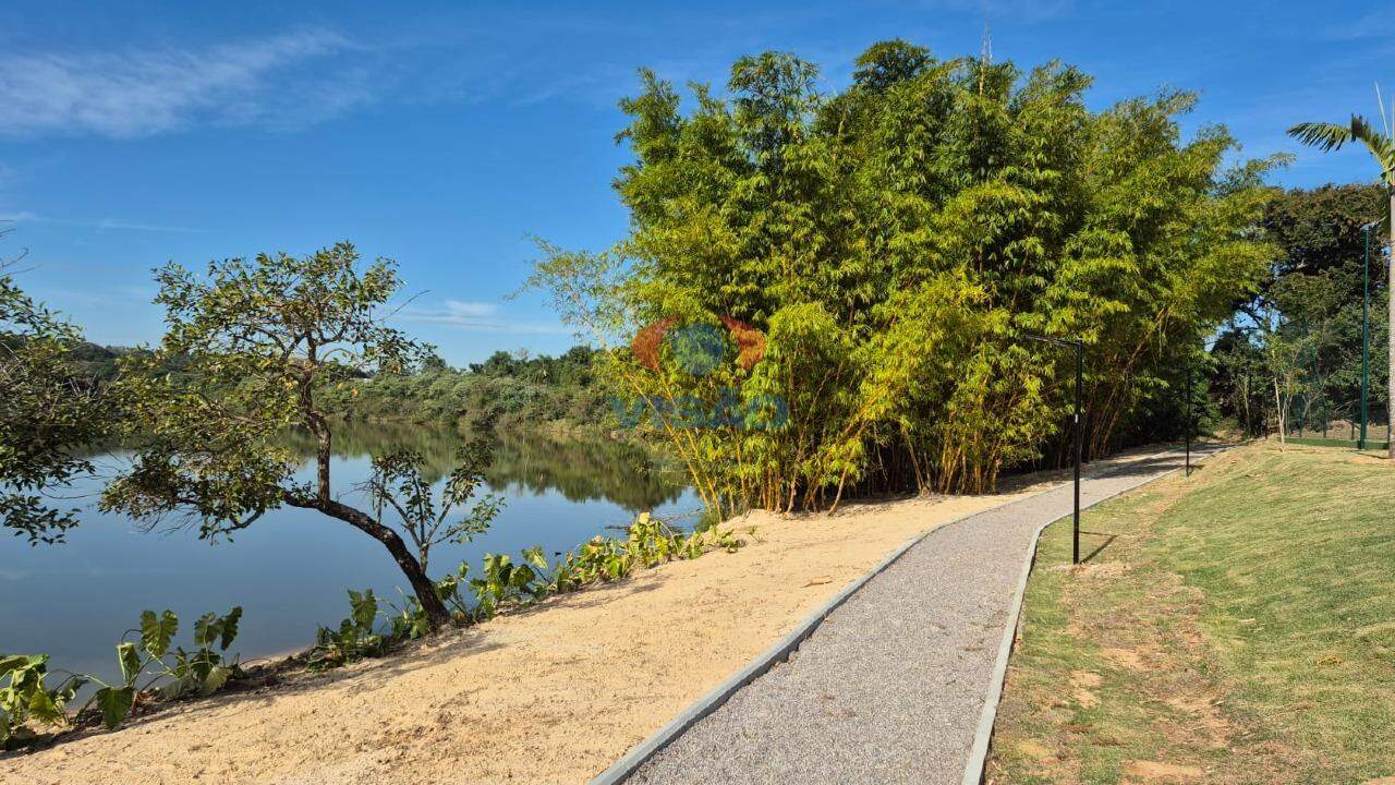 Terreno em condomínio à venda no Quinta do Lago: 