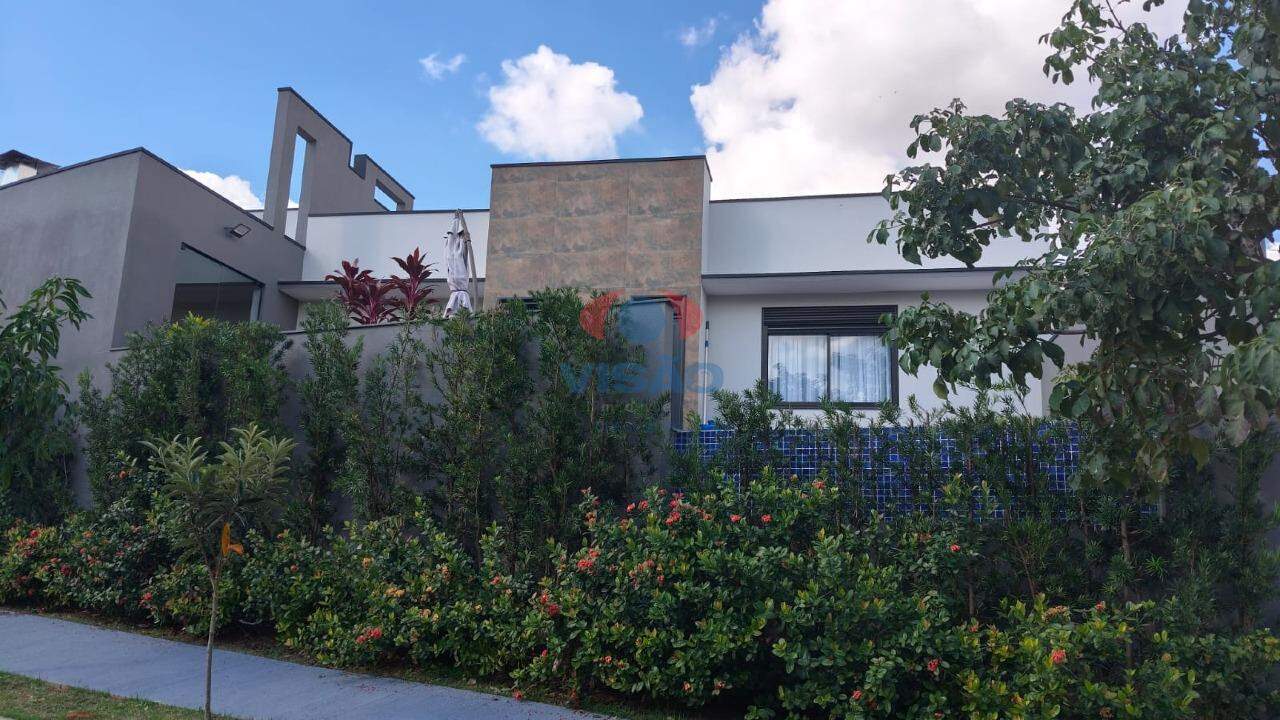 Casa em condomínio à venda no Jardins do Império: 