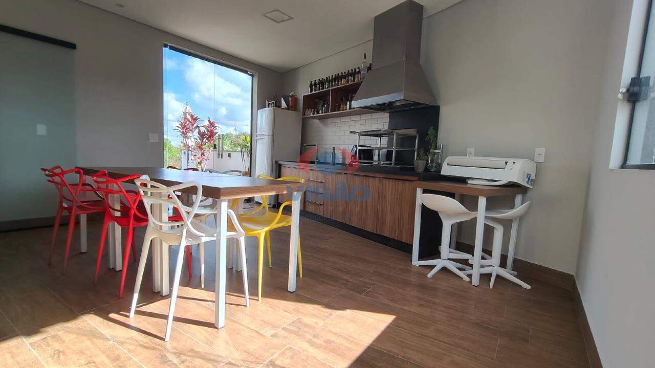 Casa em condomínio à venda no Jardins do Império: 