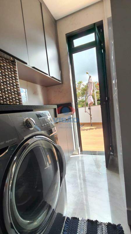 Casa em condomínio à venda no Jardins do Império: 