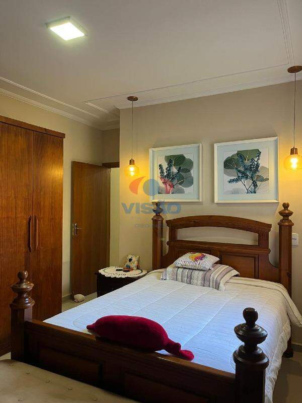 Casa à venda no Jardim Regente: 