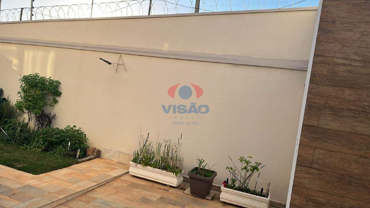 Casa em condomínio à venda no Residencial Beira da Mata: