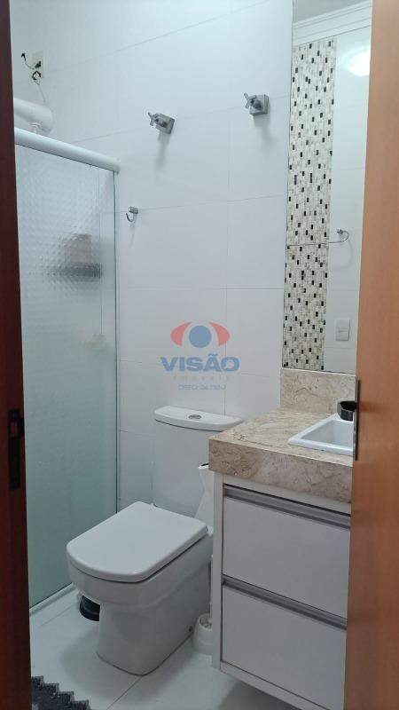 Casa em condomínio à venda no Residencial Beira da Mata: