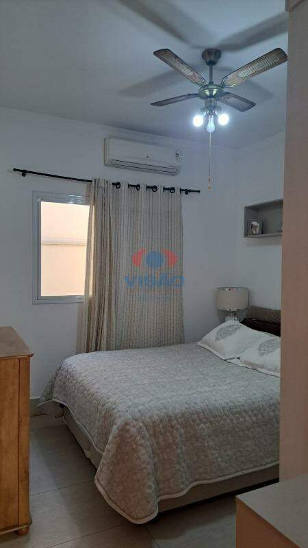Casa em condomínio à venda no Residencial Beira da Mata: