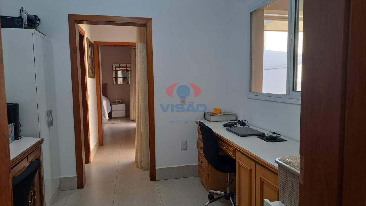 Casa em condomínio à venda no Residencial Beira da Mata: