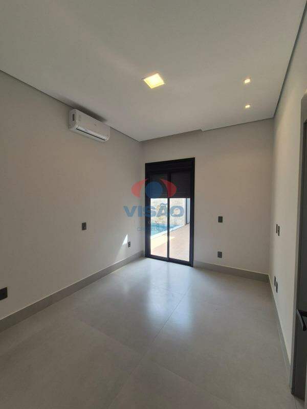 Casa em condomínio à venda no Residencial London Park: