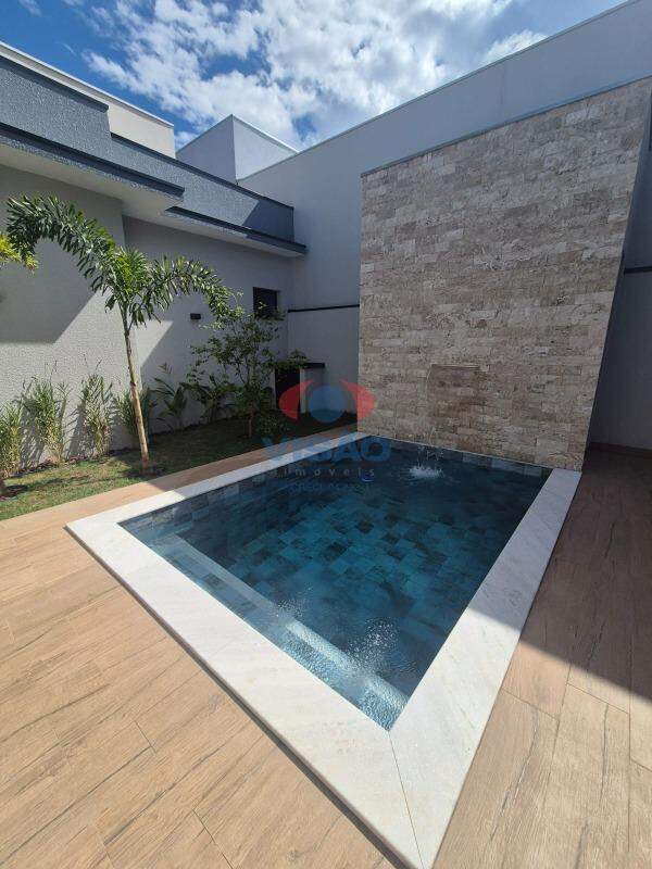 Casa em condomínio à venda no Residencial London Park: