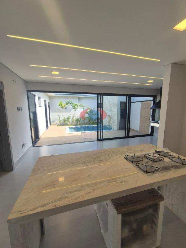 Casa em condomínio à venda no Residencial London Park: