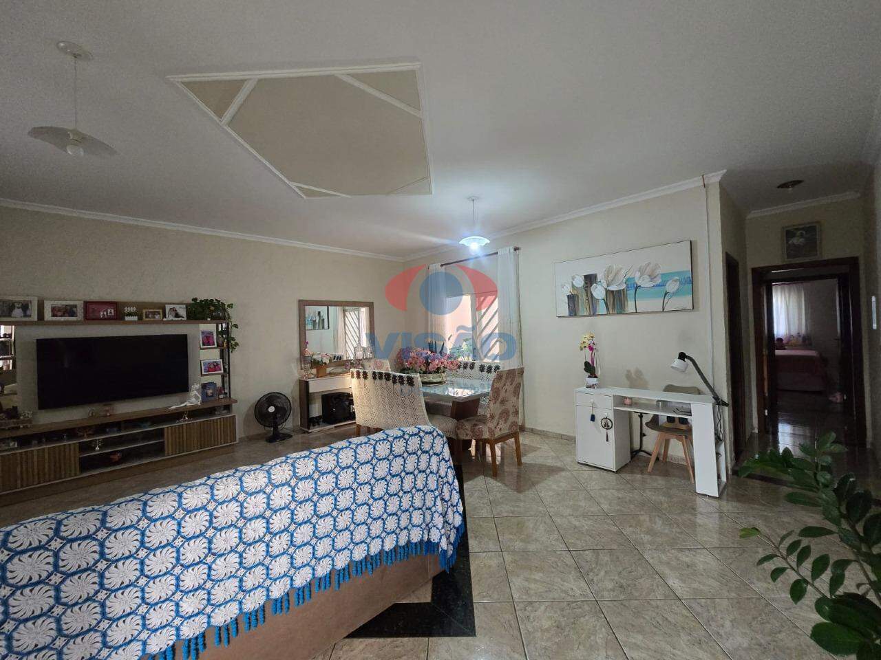 Casa à venda no Jardim Esplanada: 