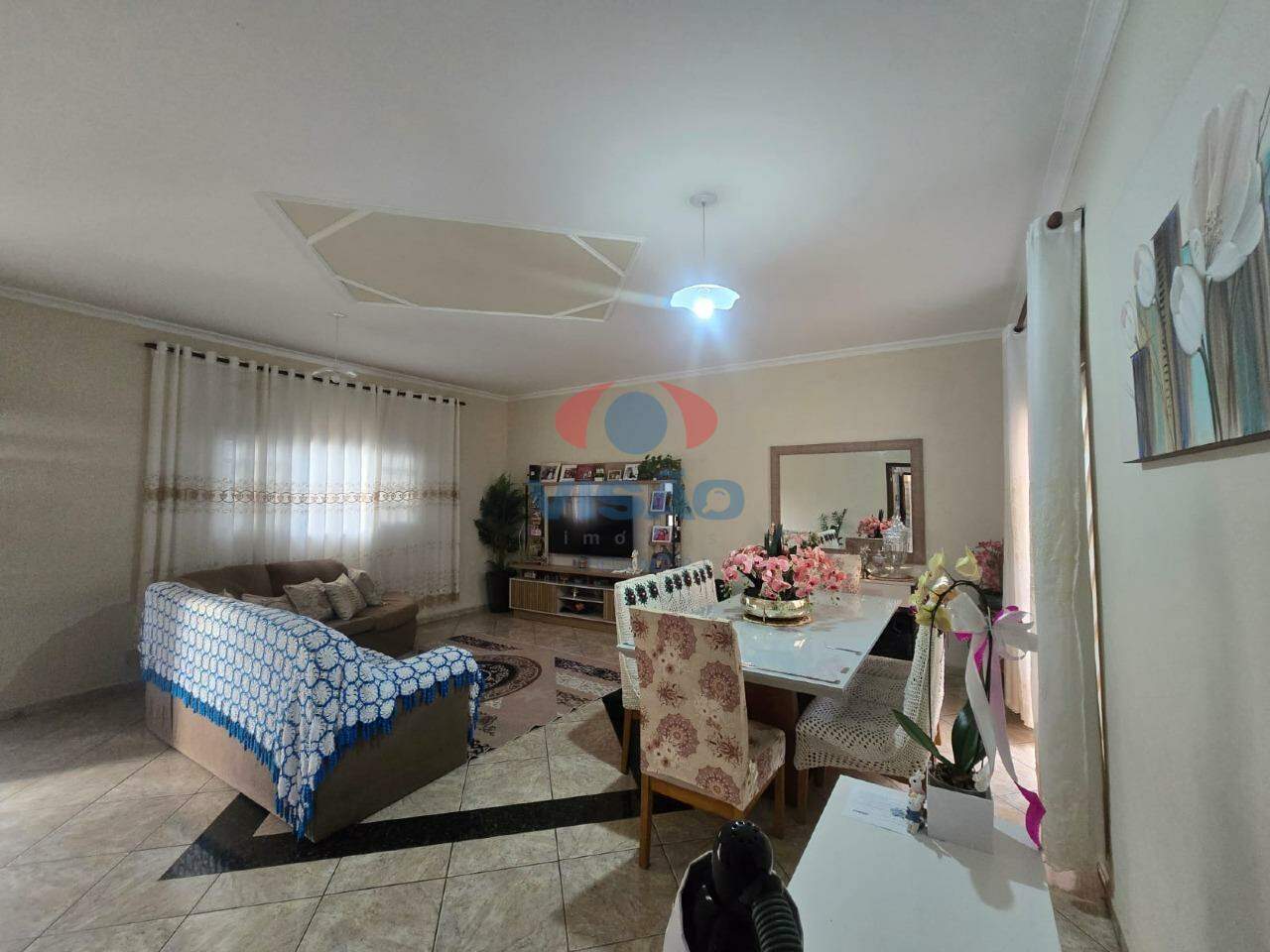 Casa à venda no Jardim Esplanada: 