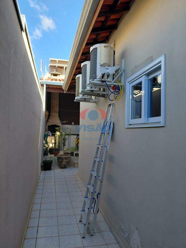 Casa à venda no Jardim Regina: 