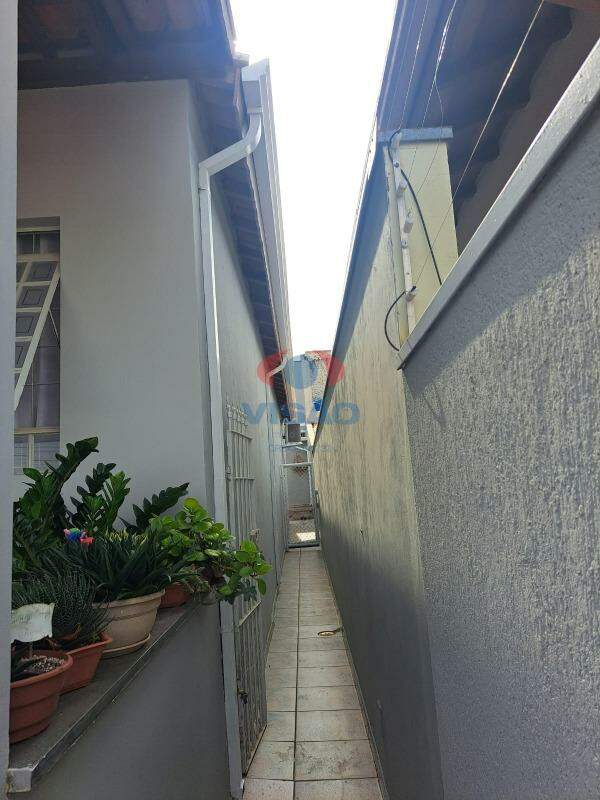 Casa à venda no Jardim do Sol: