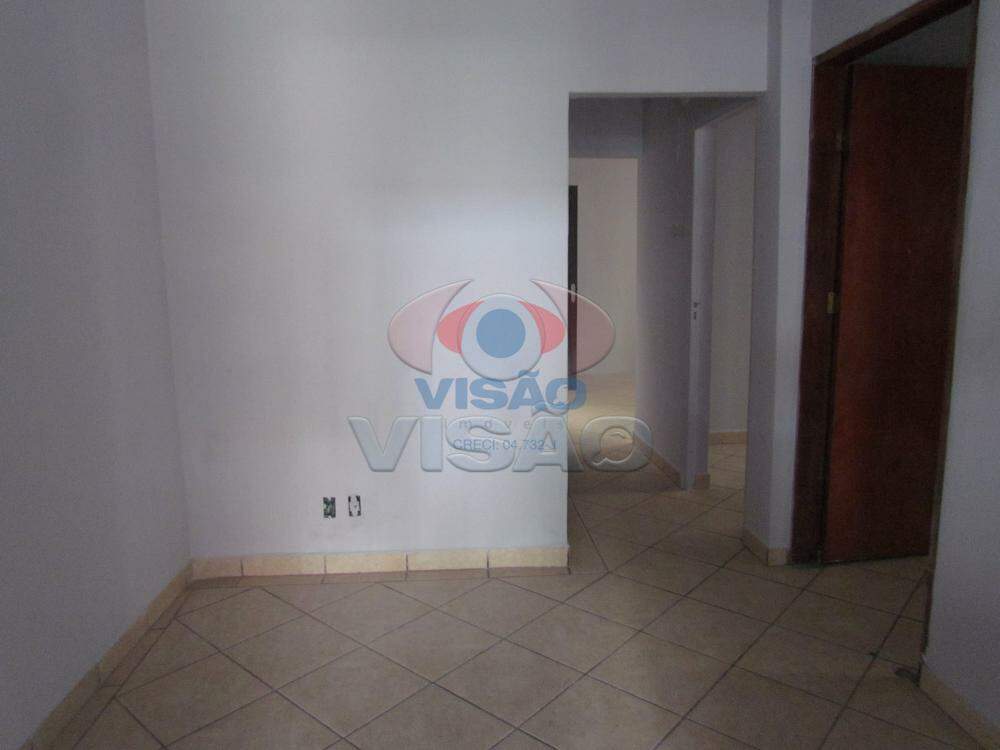 Casa à venda no Jardim Tancredo Neves: 