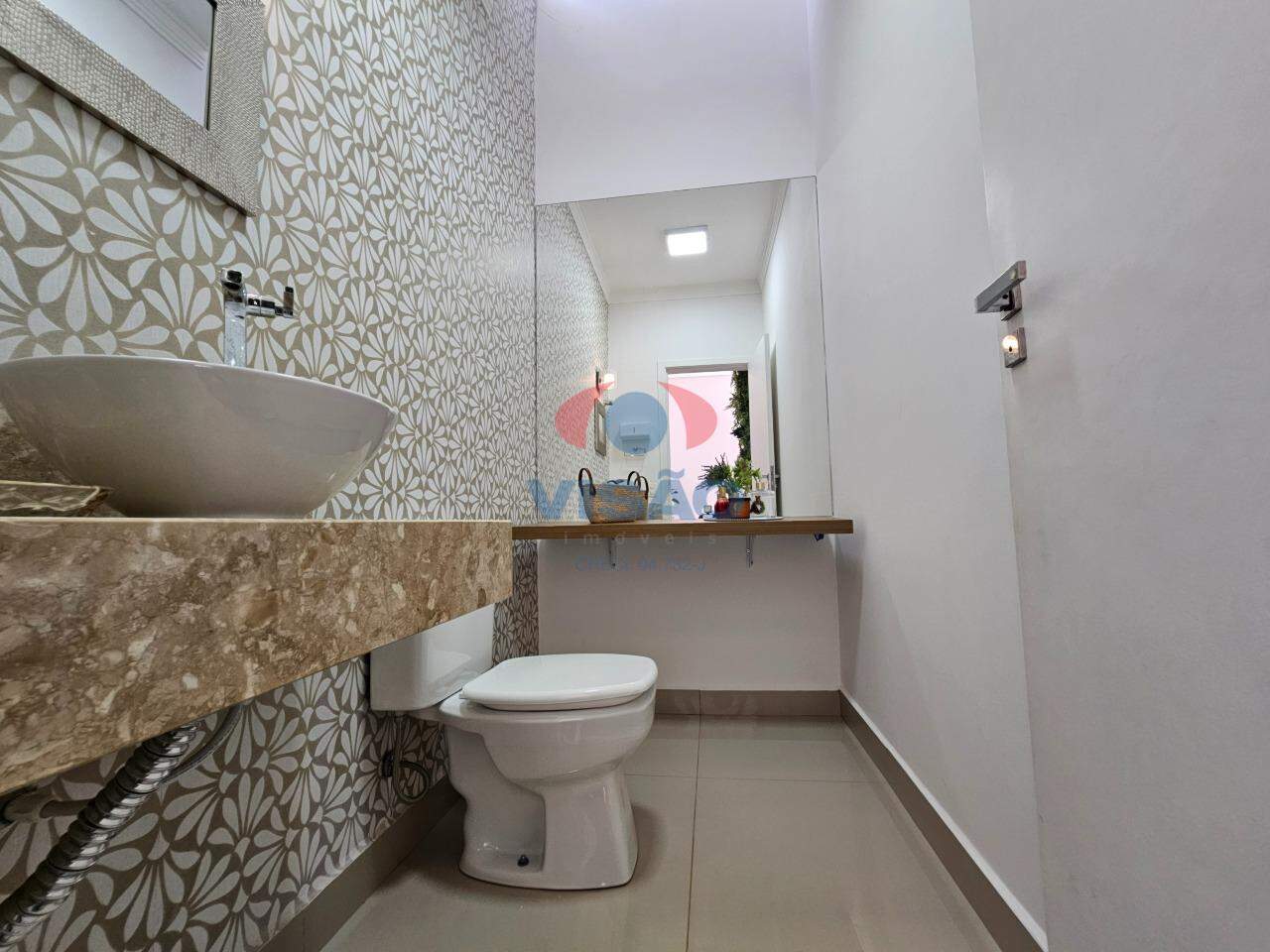 Casa em condomínio à venda no Jardim Residencial Maria Dulce: