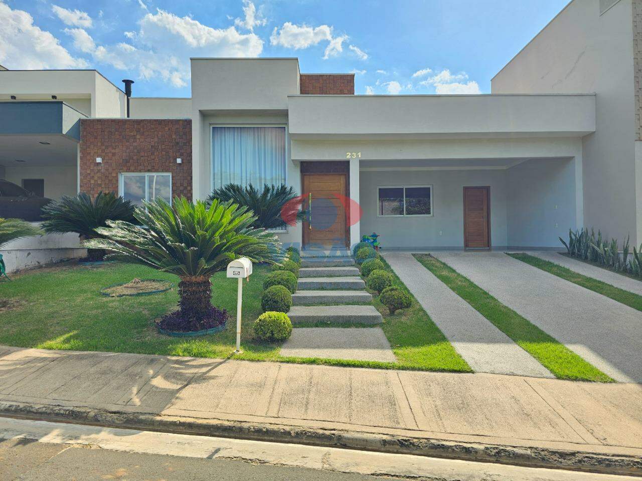 Casa em condomínio à venda no Jardim Residencial Maria Dulce: 