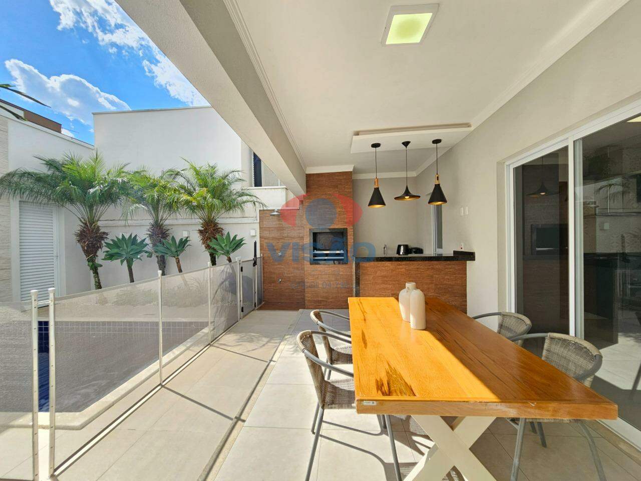 Casa em condomínio à venda no Jardim Residencial Maria Dulce: