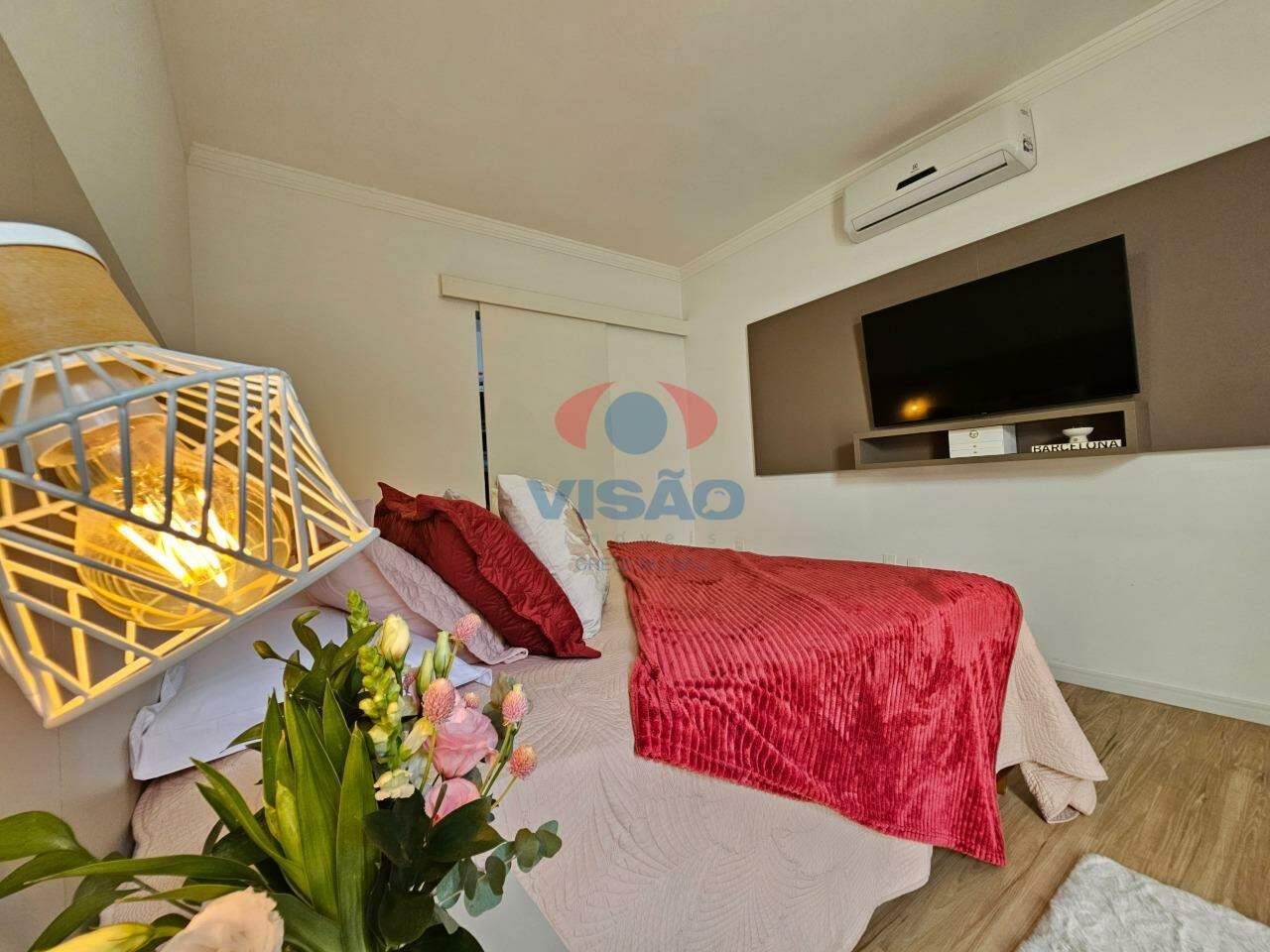 Casa em condomínio à venda no Jardim Residencial Maria Dulce: