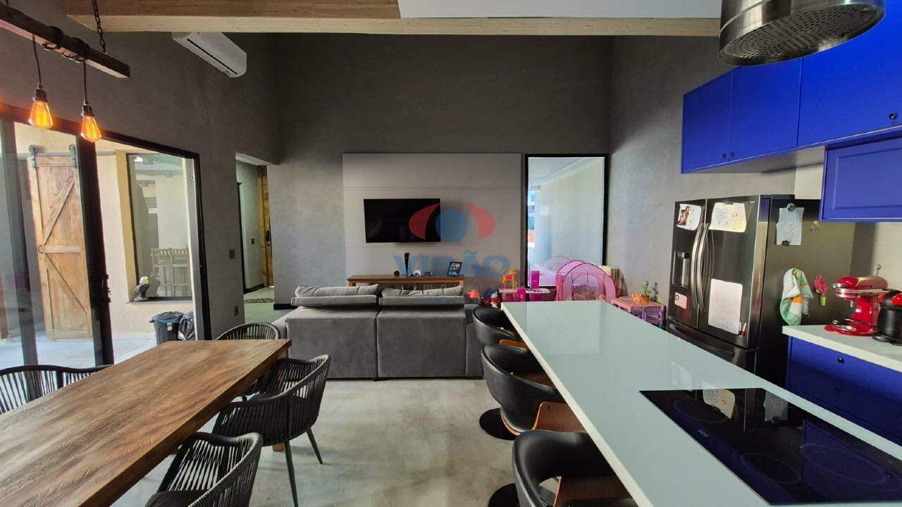 Casa em condomínio à venda no Jardins do Império: 