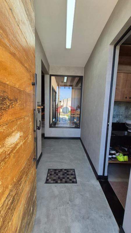 Casa em condomínio à venda no Jardins do Império: 