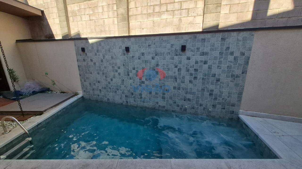 Casa em condomínio à venda no Jardins do Império: 