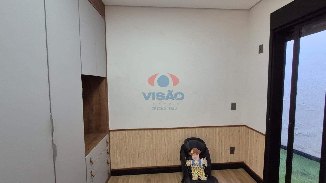 Casa em condomínio à venda no Jardins do Império: 