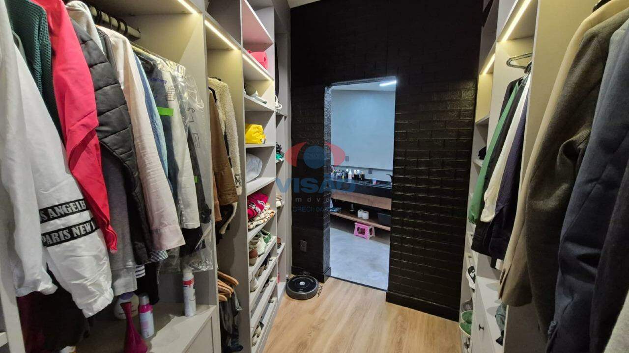 Casa em condomínio à venda no Jardins do Império: 