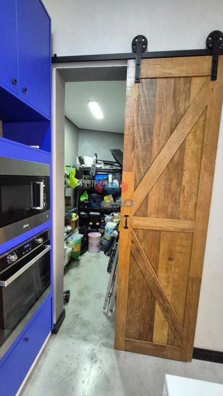 Casa em condomínio à venda no Jardins do Império: 