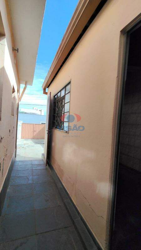 Casa à venda no Centro: 
