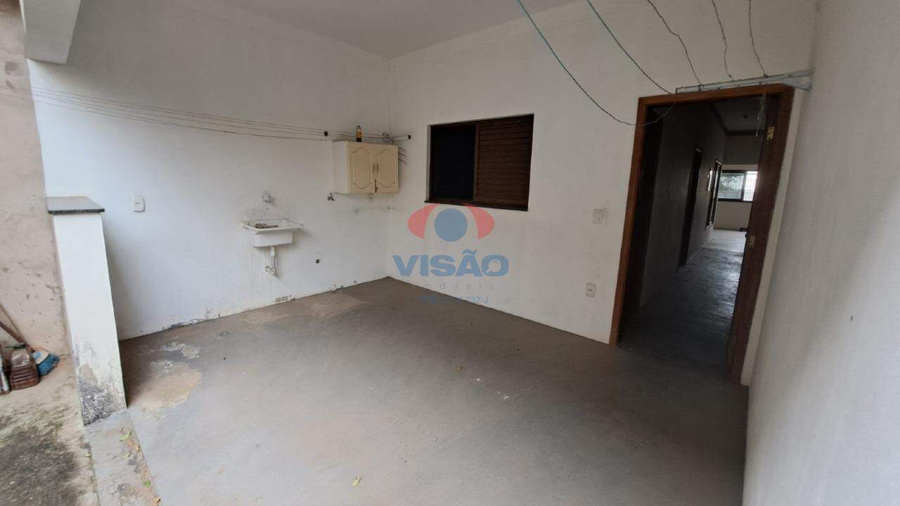 Casa à venda no Jardim Bela Vista: lavanderia