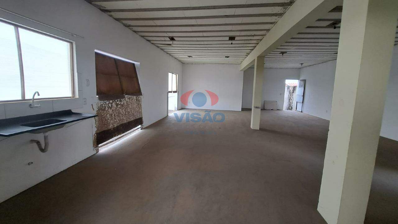 Casa à venda no Jardim Bela Vista: salão piso de cima