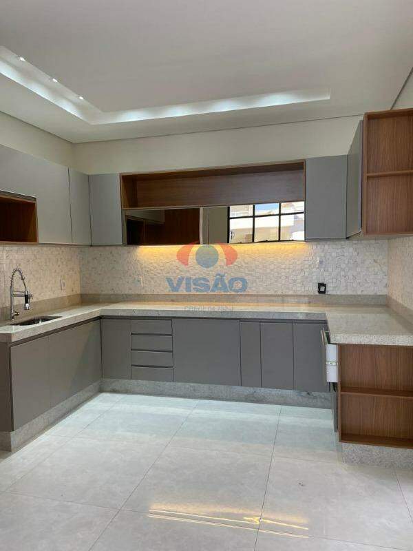 Casa em condomínio à venda no Jardim Esplanada: