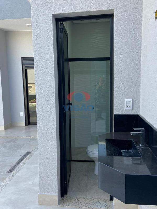 Casa em condomínio à venda no Jardim Esplanada: