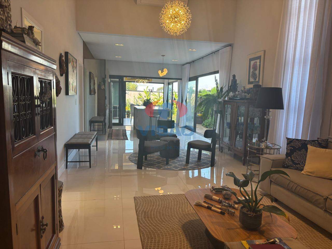 Casa em condomínio à venda no Jardim Villa Sapezal: