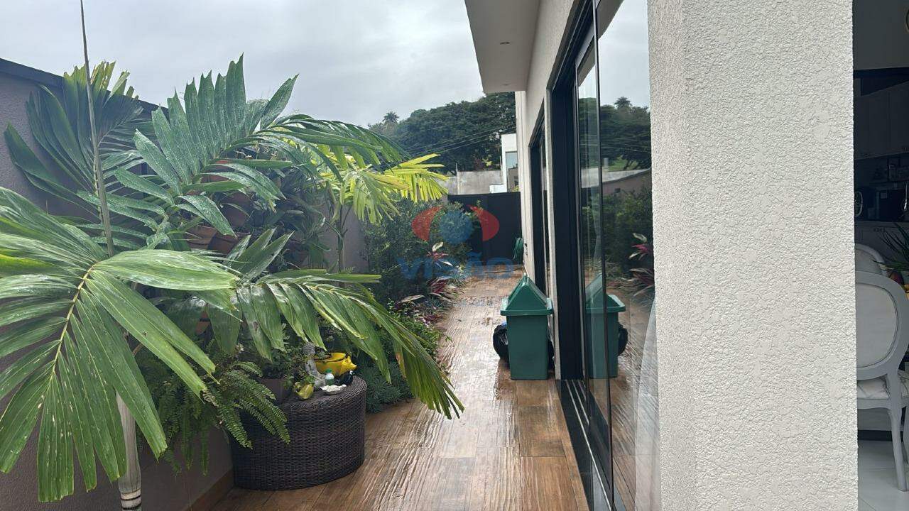 Casa em condomínio à venda no Jardim Villa Sapezal: