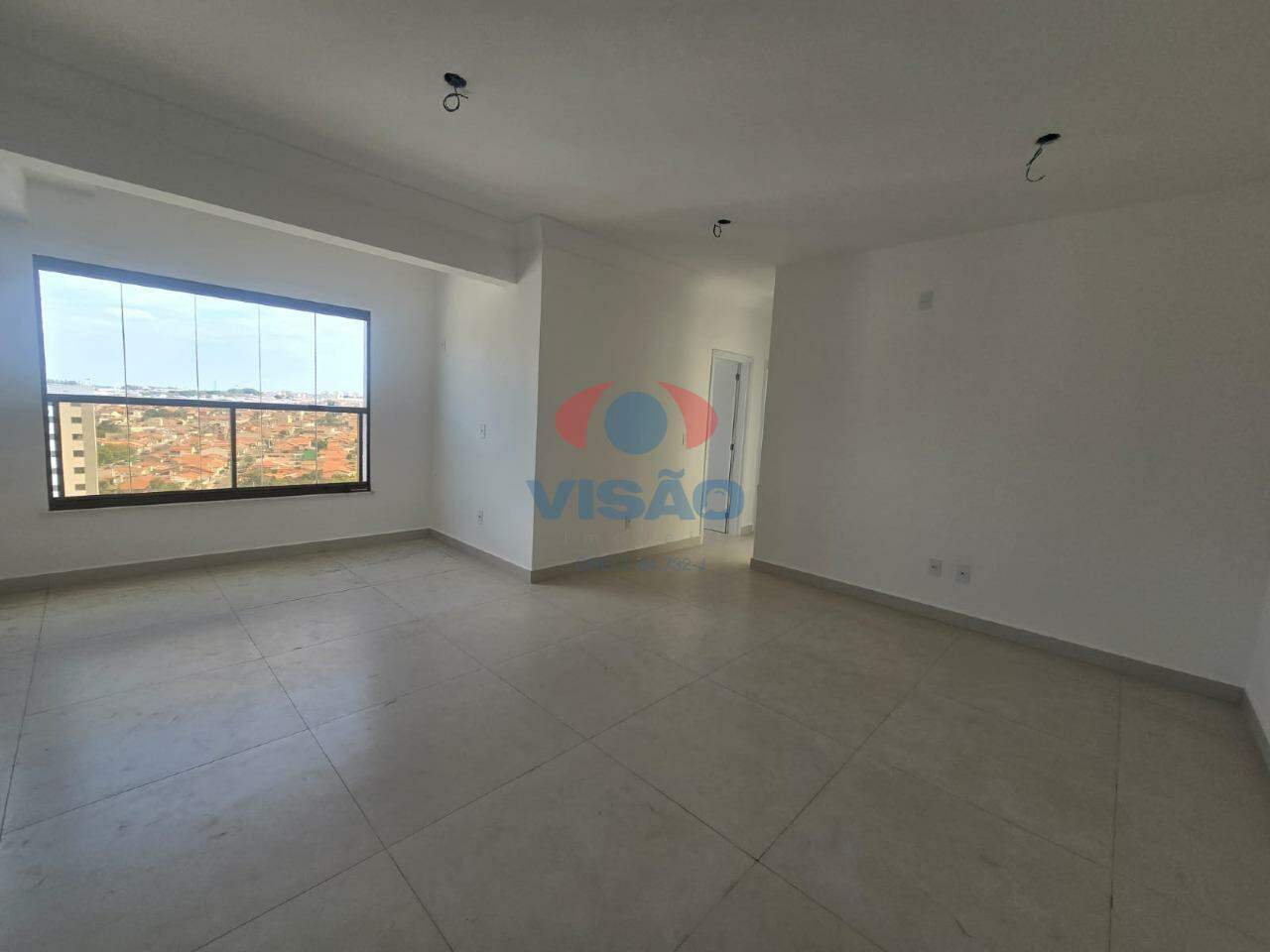 Apartamento à venda no Jardim Santiago: 