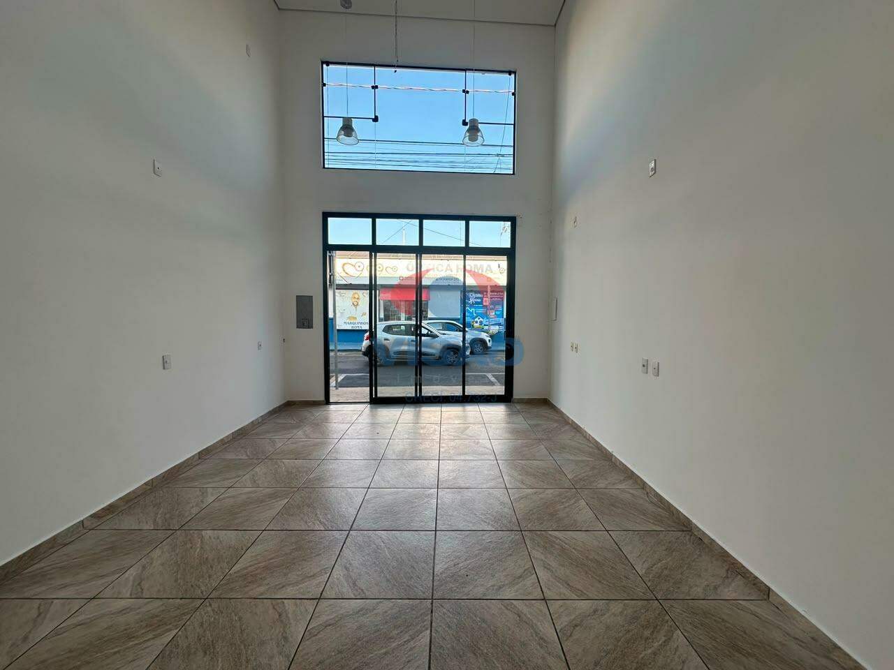 Sala para aluguel no Centro: 