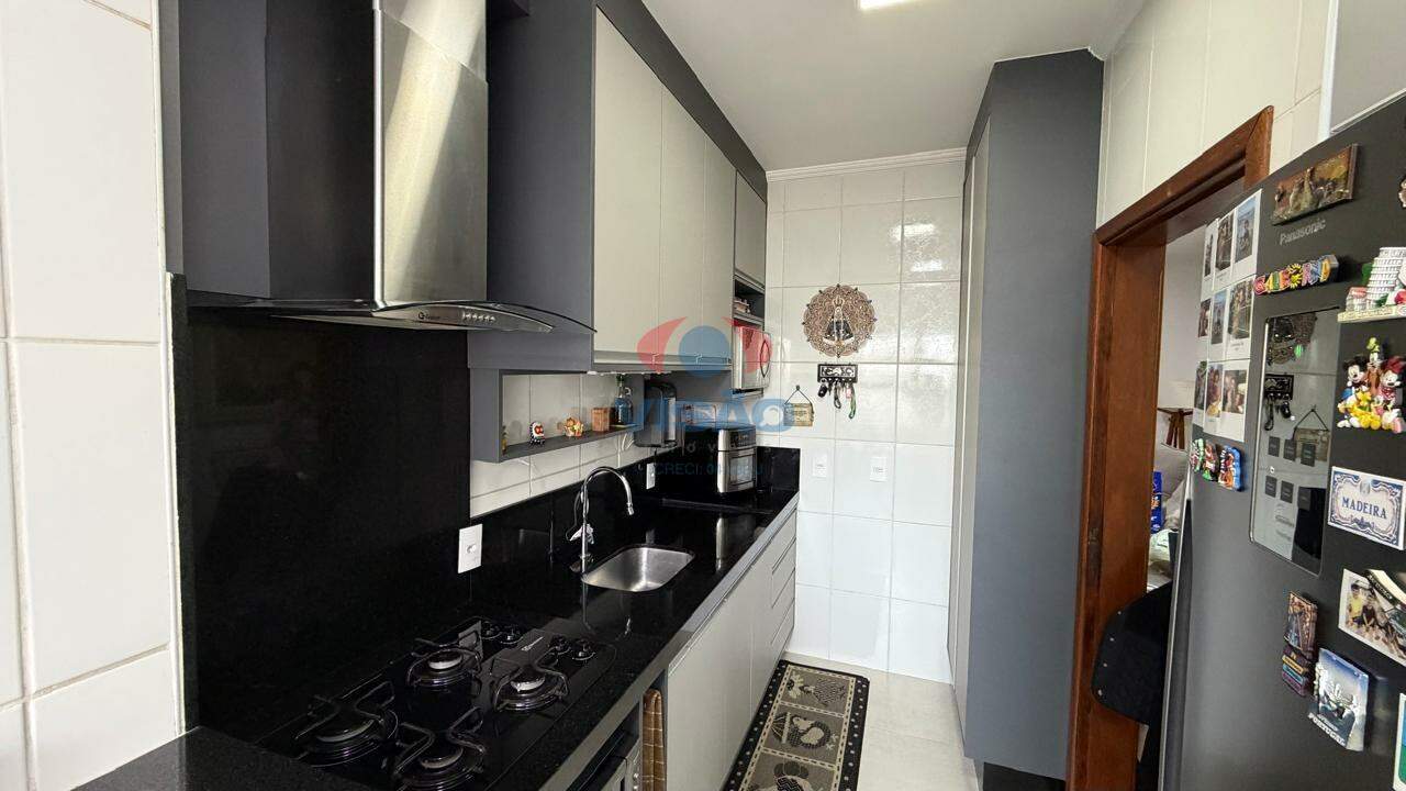 Apartamento à venda no Jardim Santiago: 