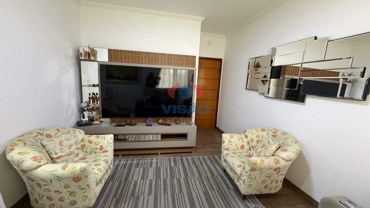 Apartamento à venda no Jardim Santiago: 