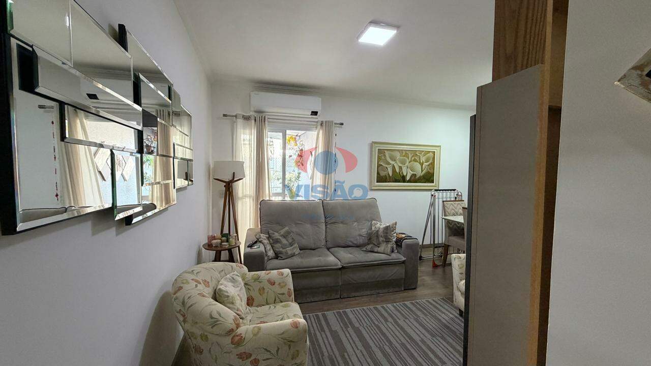 Apartamento à venda no Jardim Santiago: 
