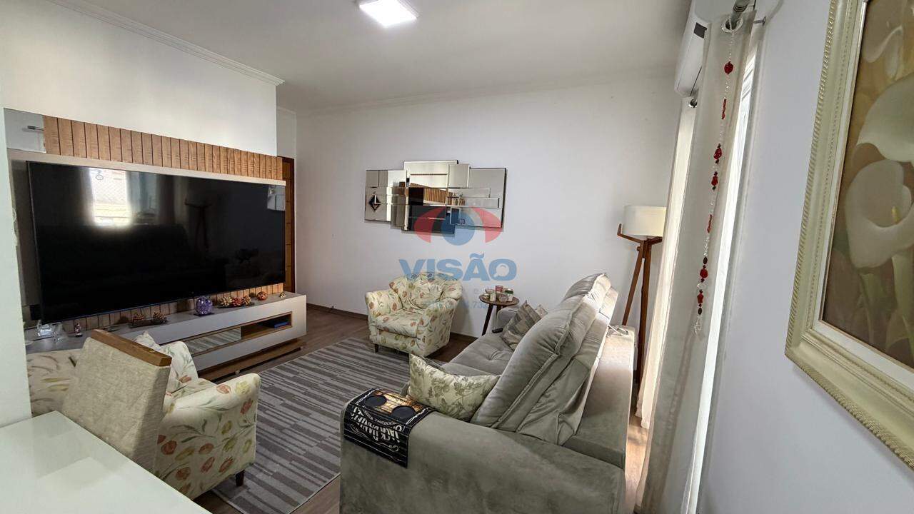 Apartamento à venda no Jardim Santiago: 